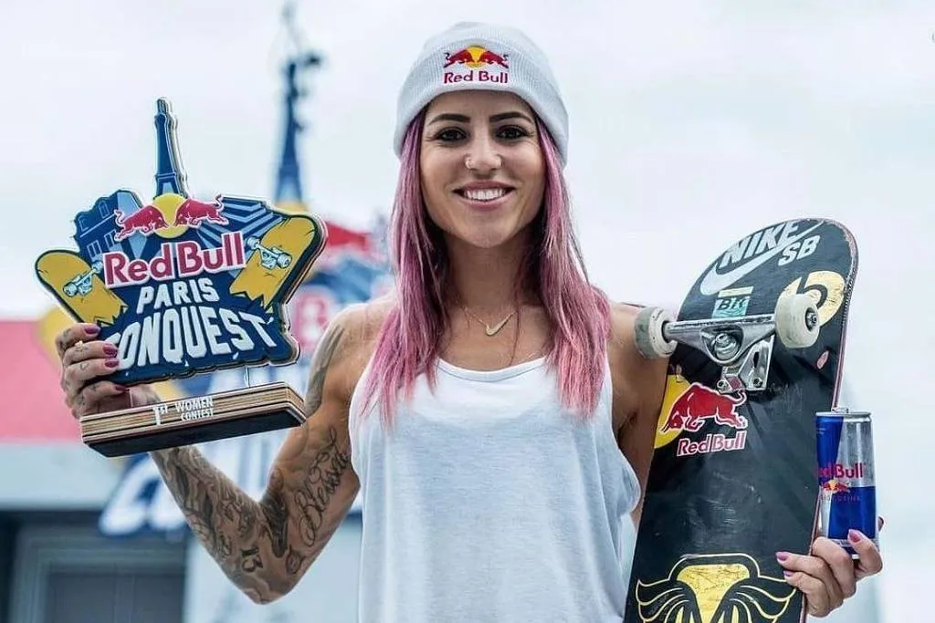 Letícia Bufoni, skatista brasileira e campeã dos X Games, anuncia parceria com OnlyFans para compartilhar bastidores de treinos, competições e sua rotina de alto rendimento.