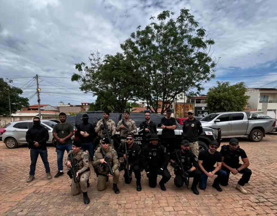 Polícias Civil e Militar prendem dois homens em operação em Seabra