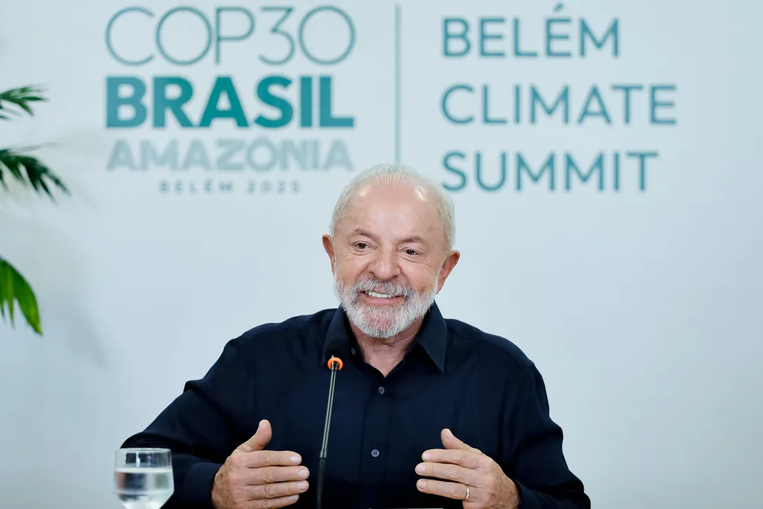 Lula disse que a que a proposta vai ser crucial para tornar o Brasil um país mais justo.