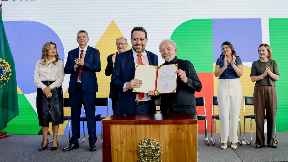 Boulos toma posse como ministro da Secretaria-Geral do governo Lula (PT)