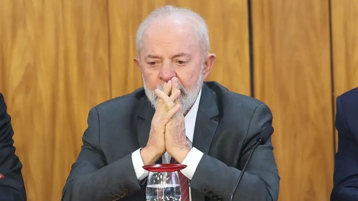 Lula foi um dos alvos de fraude do INSS