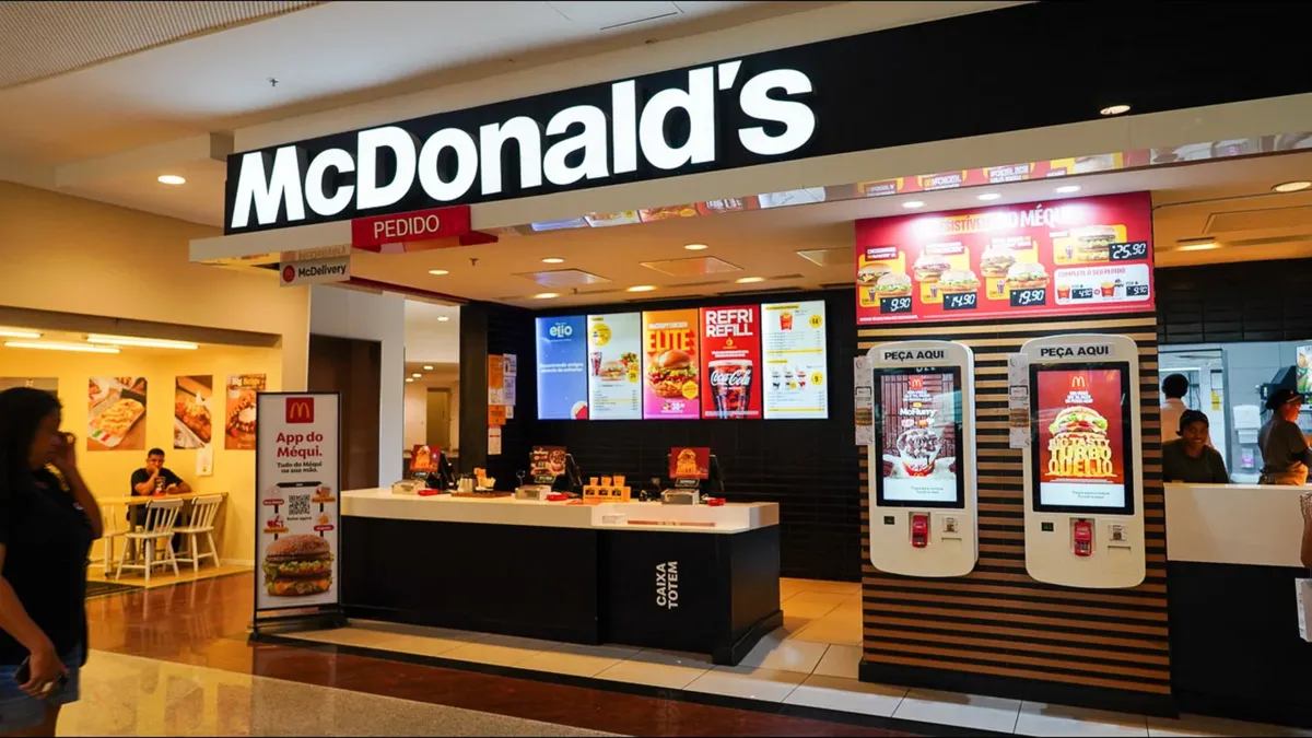 Atualmente, há mais de duas mil pessoas com deficiências trabalhando em restaurantes do McDonald’s no Brasil