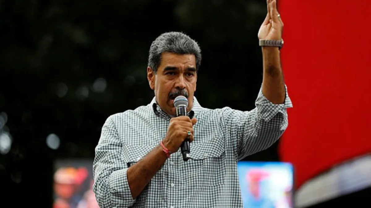 Maduro coloca armas nas mãos do povo