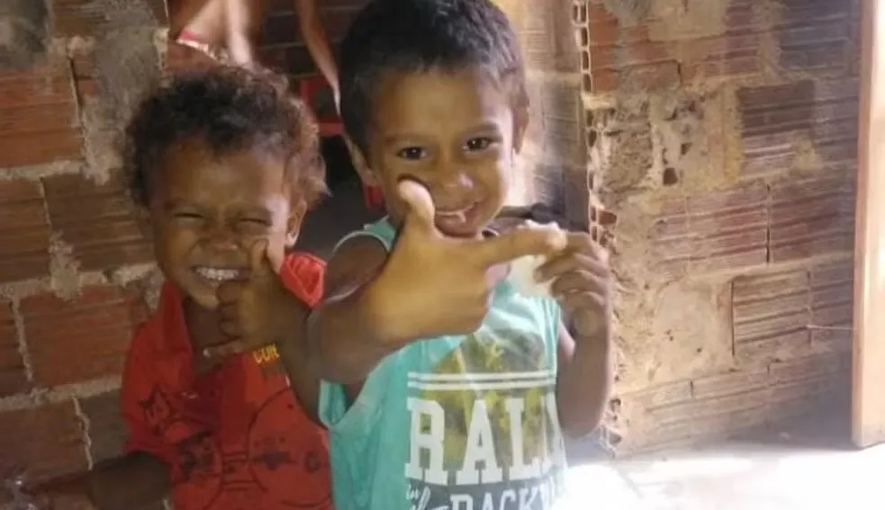 João Miguel e Ulisses Gabriel passaram mal após comerem caju