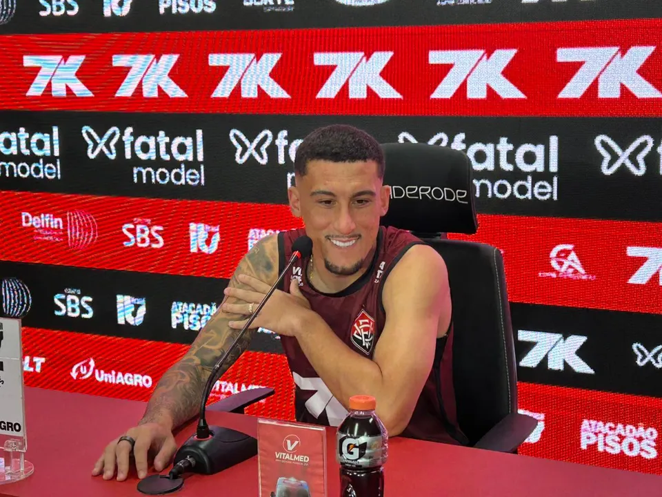 Baralhas em coletiva antes do Ba-Vi