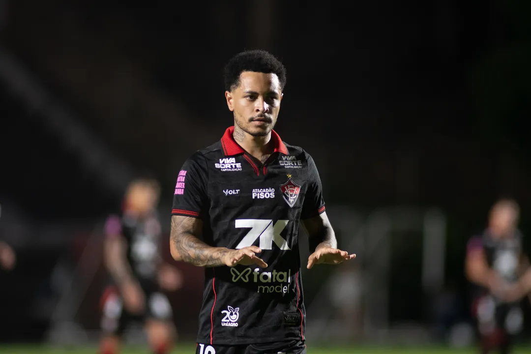 Matheuzinho na vitória por 1 a 0 diante do Ceará, sua última aparição em campo