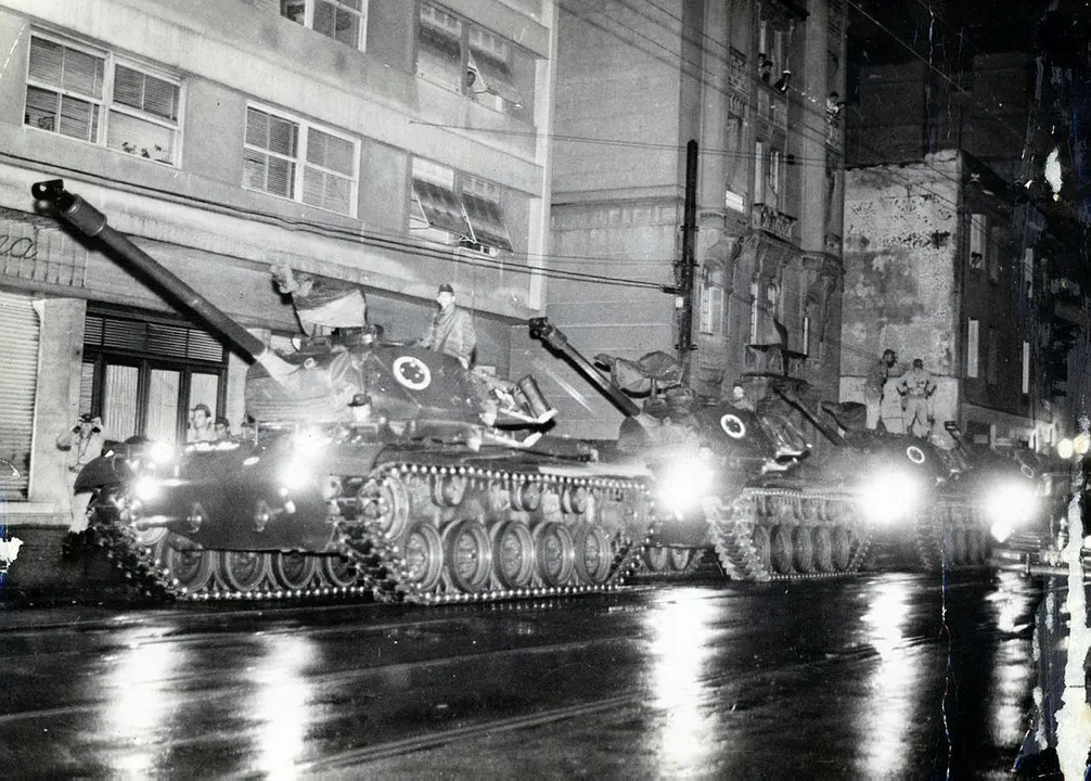 Autor de livro acredita que a ditadura brasileira é um assunto inesgotável