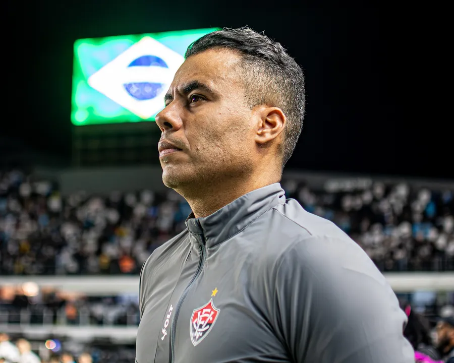 Imagem ilustrativa da imagem Pacto de Jair Ventura devolve esperança ao torcedor do Vitória