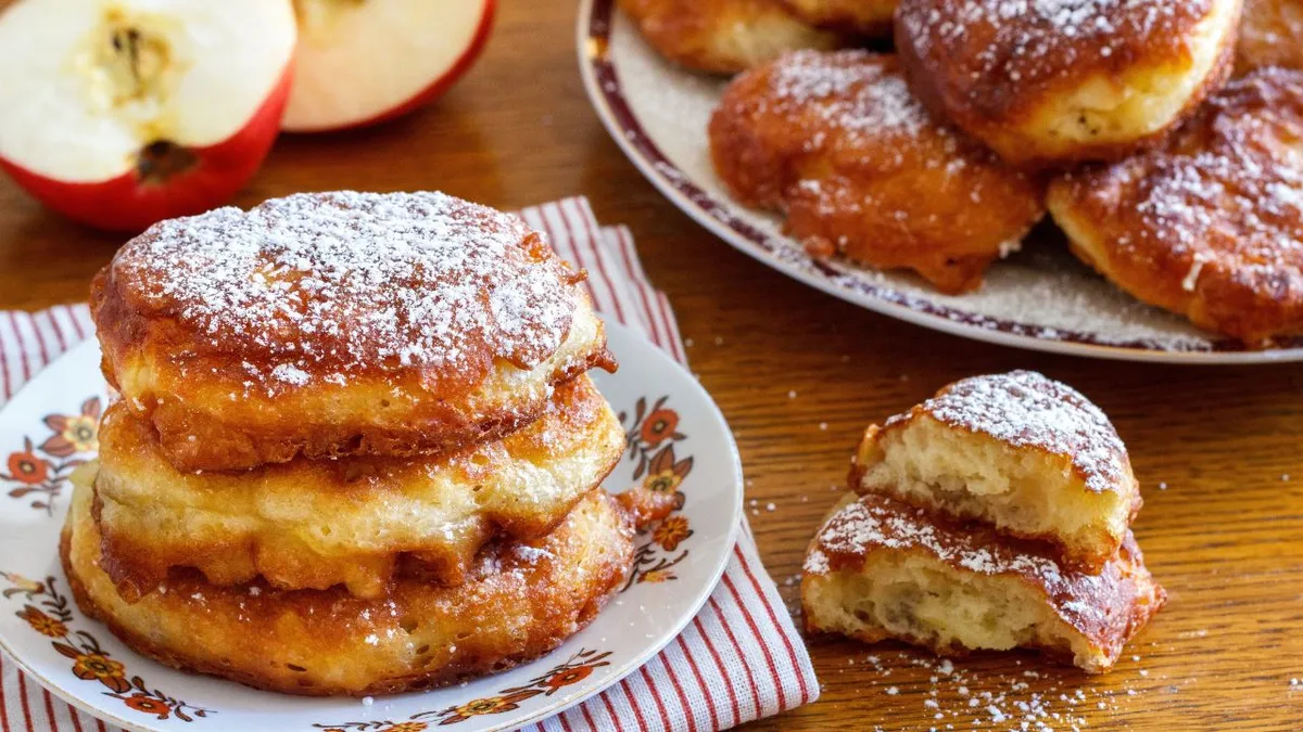 Pãozinho de aveia e maçã na frigideira