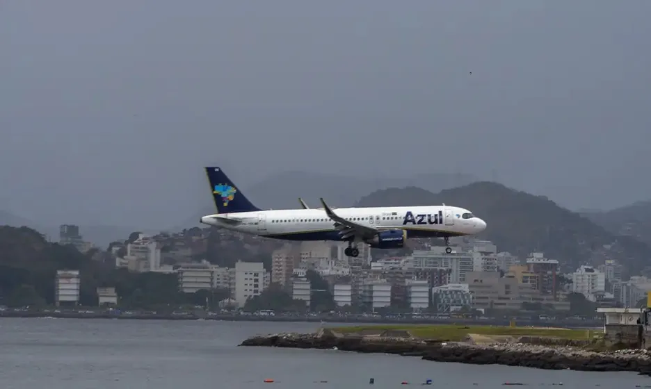 Avião da Azul precisou fazer um pouso de emergência no sábado