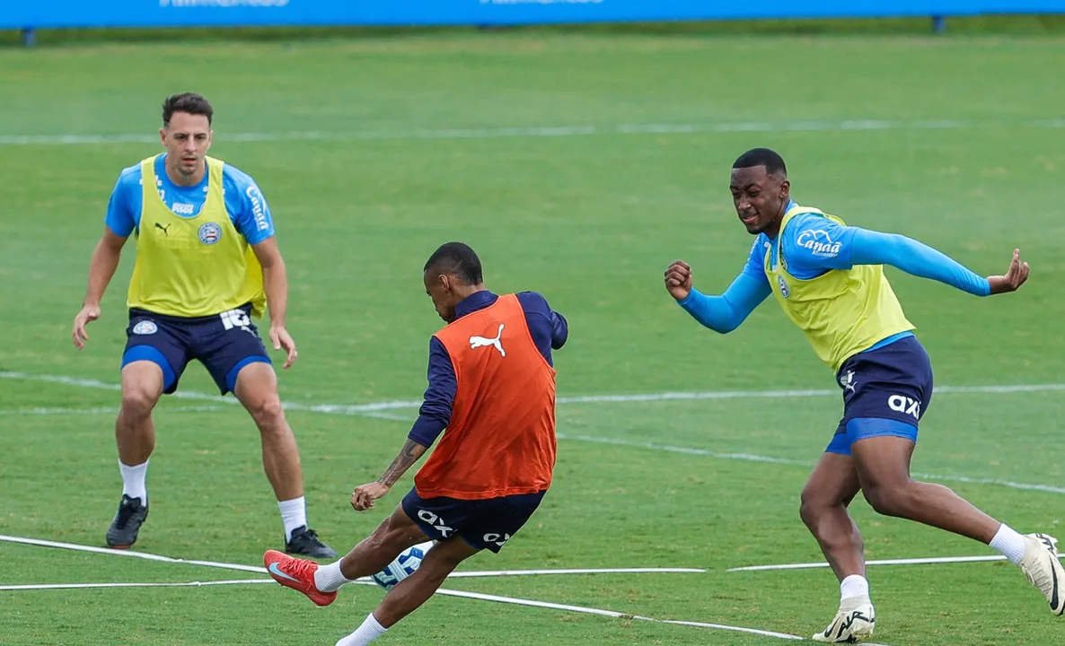 Jogadores do Bahia em treinamento no CT Evaristo de Macedo