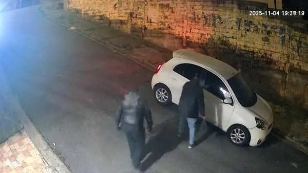 Policial civil ficou no carro para ajudar na fuga