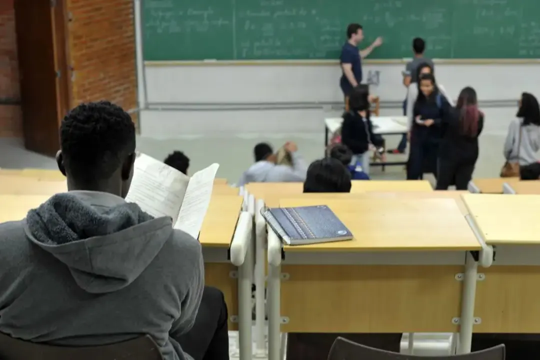Programa voltado a estudantes é destaque no projeto do IR