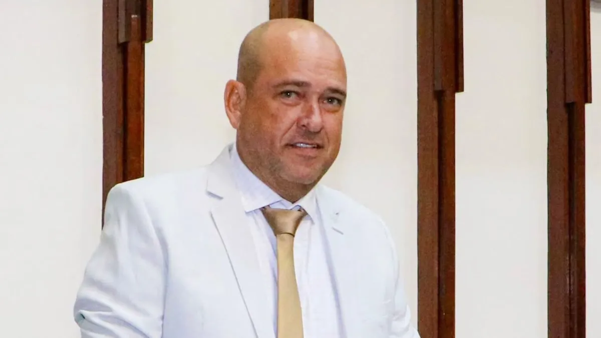 Deputado estadual Binho Galinha (PRD) durante votação na Alba