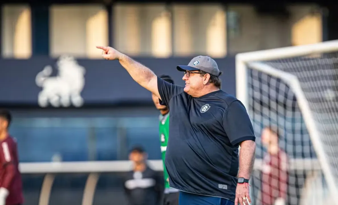Guto Ferreira, técnico do Remo