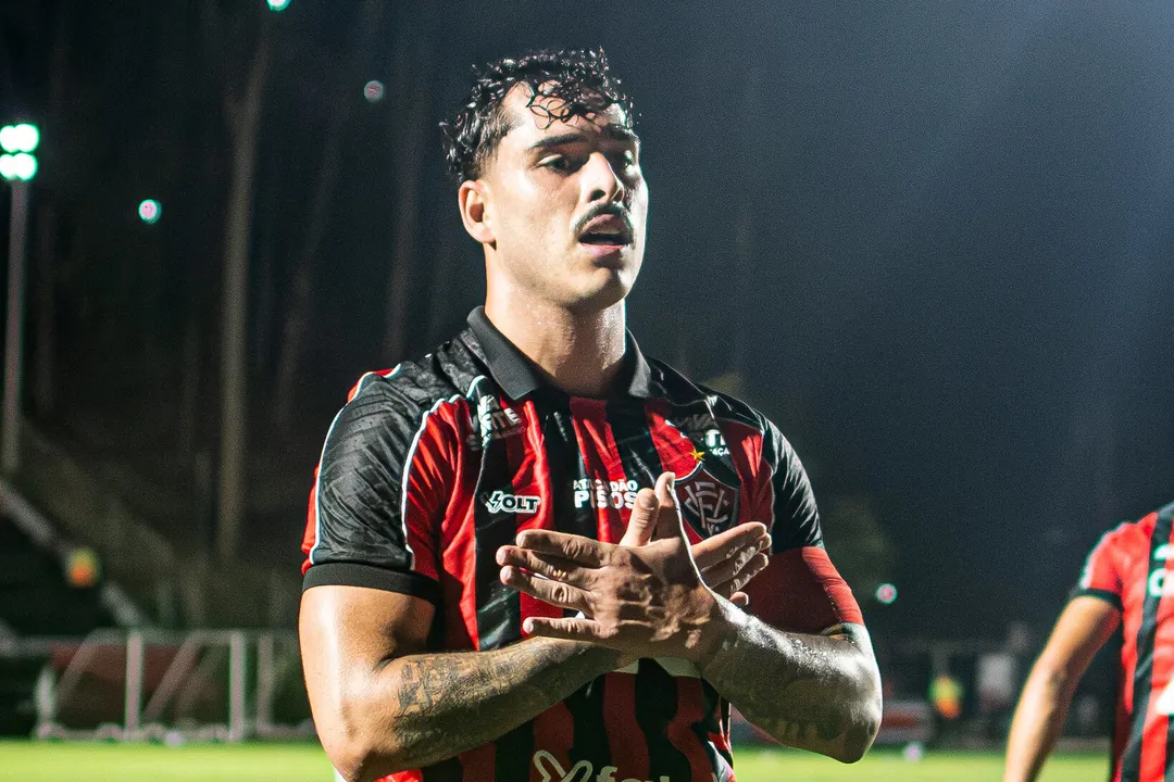 Vitória confirma Lucas Halter para duelo decisivo contra Botafogo