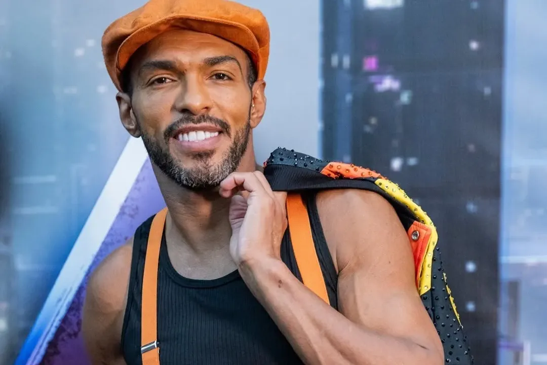 Richarlyson se apresentou ao lado da coreógrafa Monique Santos