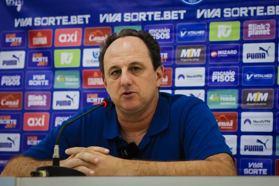 Rogério Ceni em entrevista coletiva no Bahia