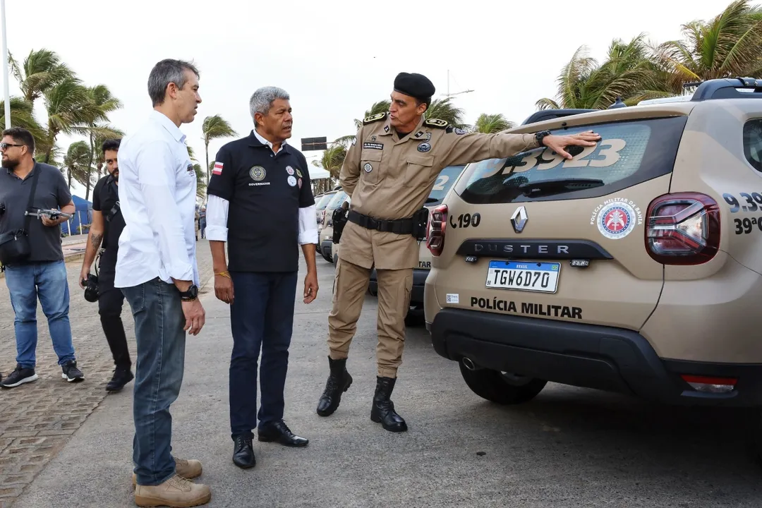 Secretário de Segurança Pública, Marcelo Werner, governador Jerônimo Rodrigues e comandante-geral da PM-BA, Antônio Carlos Silva Magalhães