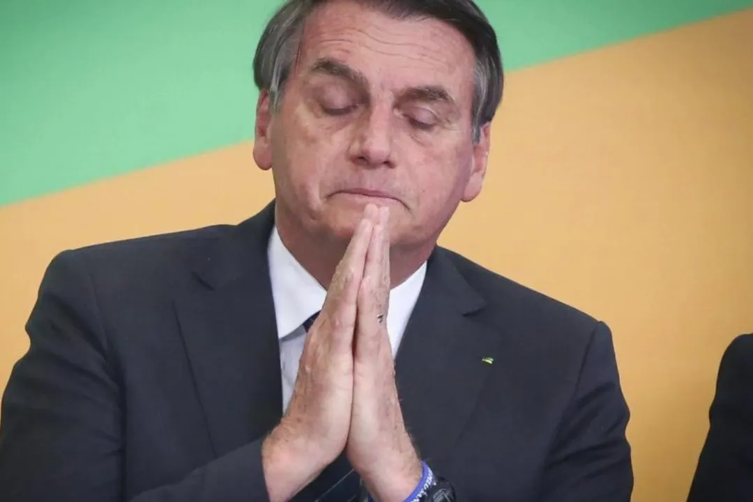 Ex-presidente Jair Bolsonaro foi preso preventivamente na manhã deste sábado, 22