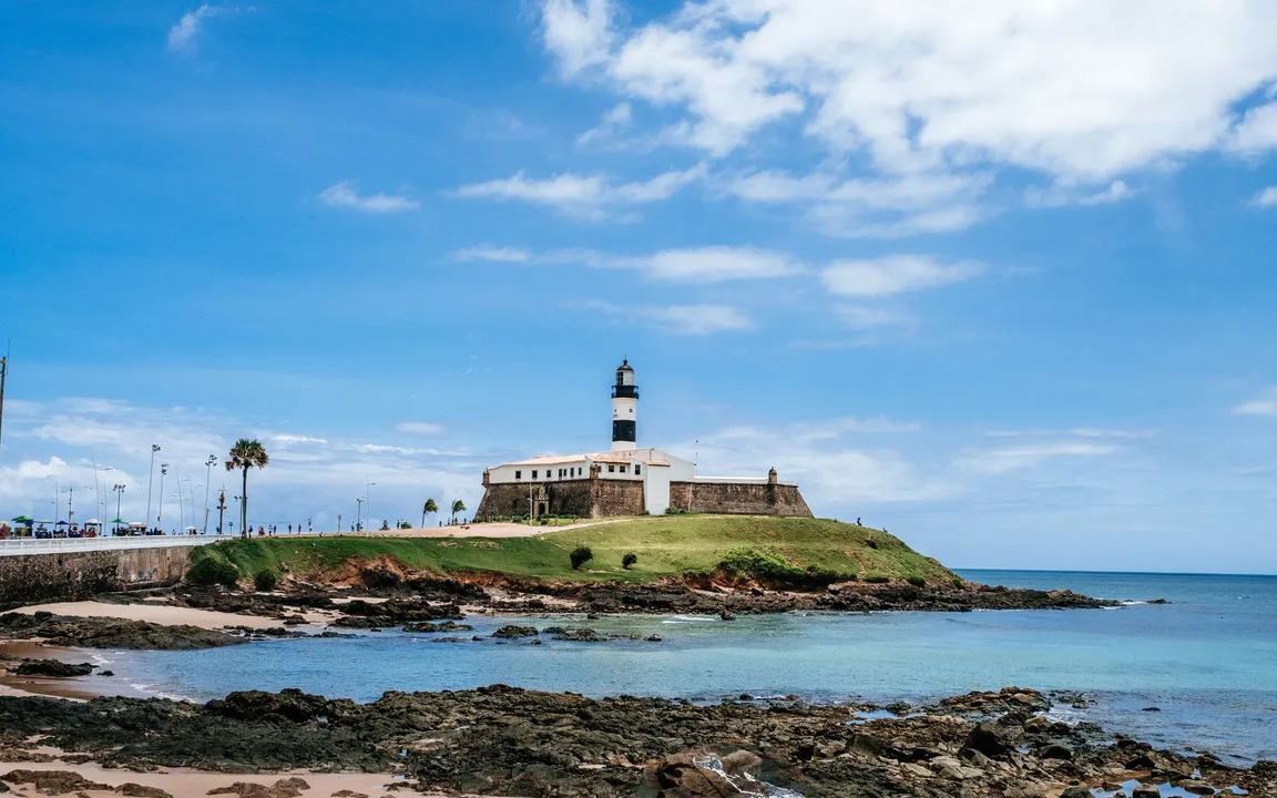 Imagem ilustrativa da imagem Veja quanto custa viajar para Salvador com a família no verão