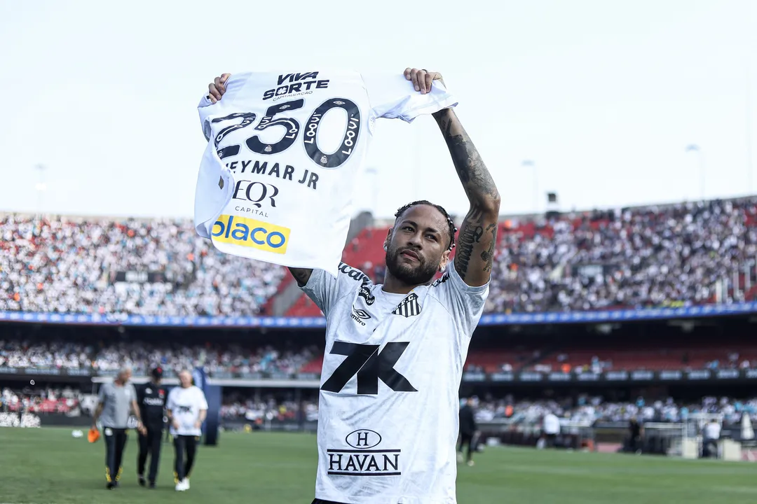 Neymar tem mais de 250 jogos pelo Santos