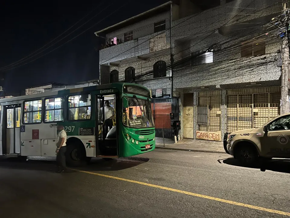 A ação bloqueou a vida, provocando intenso engarrafamento no local