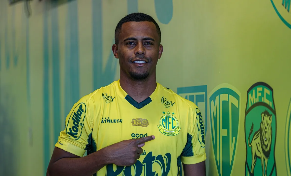 Carlos Eduardo em apresentação do Mirassol