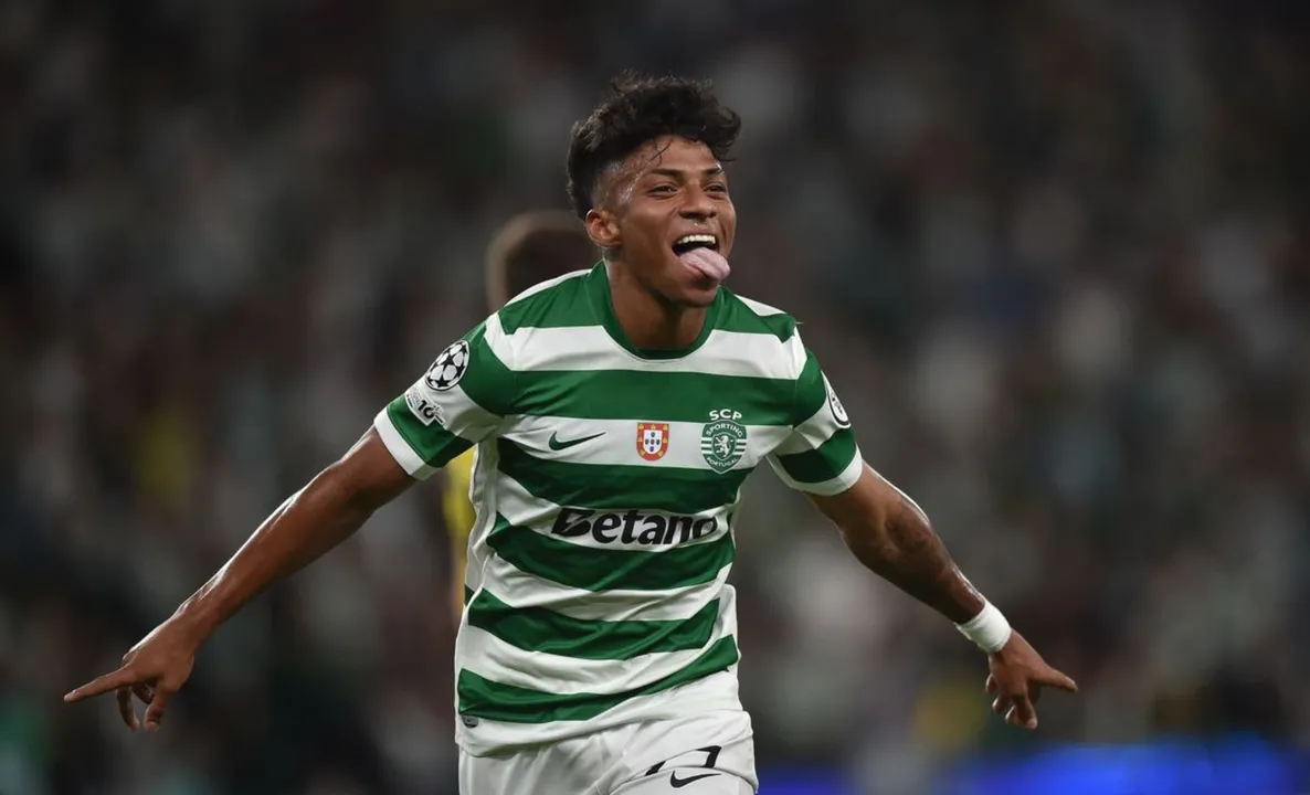 Alisson Santos em campo pelo Sporting