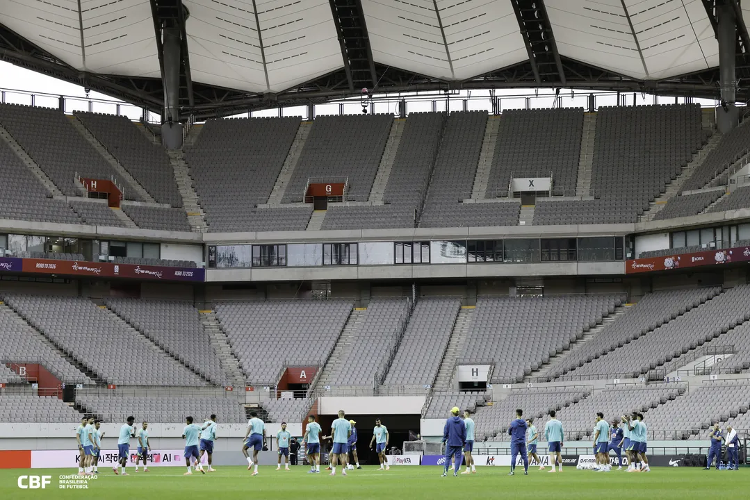Em alta na Inglaterra, Thomas Tuchel comenta a fase do Brasil nas Eliminatórias e revela os três grandes favoritos ao título da Copa do Mundo de 2026
