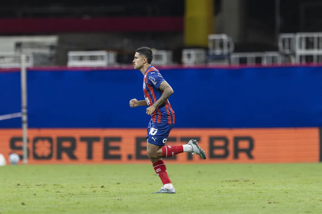 Torcida do São Paulo reage à negociação de Nestor com o Bahia