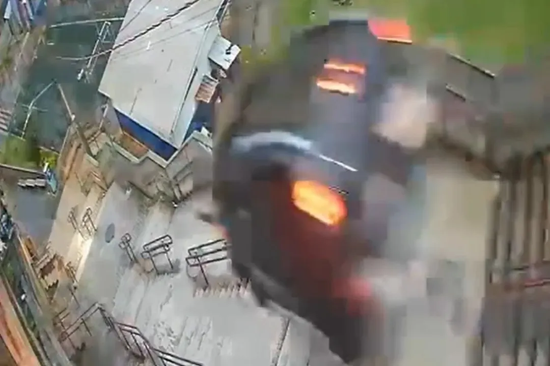 Motorista sofreu um mal súbito enquanto dirigia