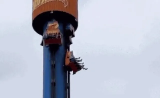 Segundo relatos, a cadeira em que eles estavam parou a cerca de 100 metros de altura