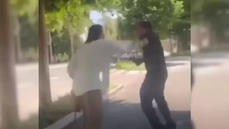 Agressões foram flagradas pelo celular