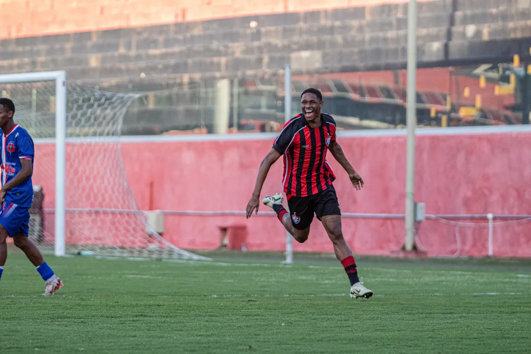 Alexsandro Faísca, atacante da Fábrica de Talentos
