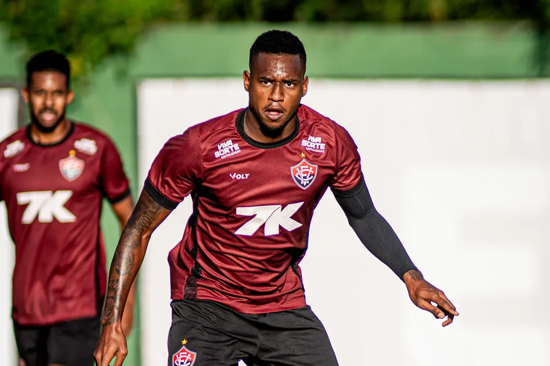 Dudu, volante do Vitória