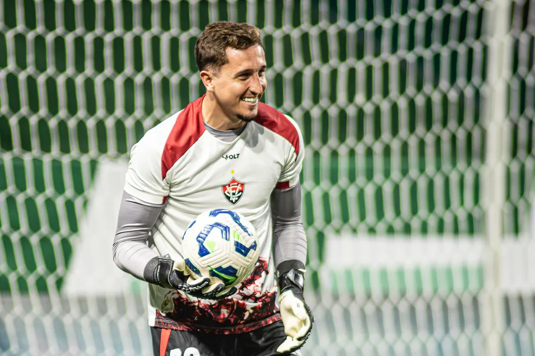 Thiago Couto foi relacionado normalmente para enfrentar o Sport