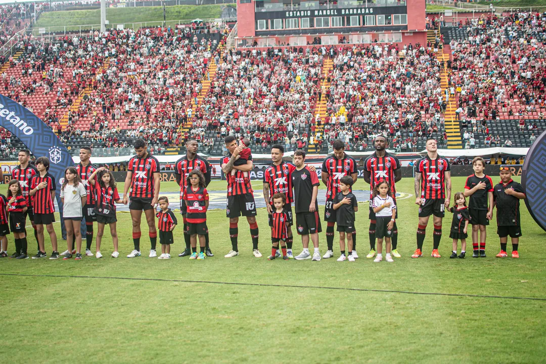 Vitória e Ceará se enfrentam pela 26ª rodada do Brasileirão