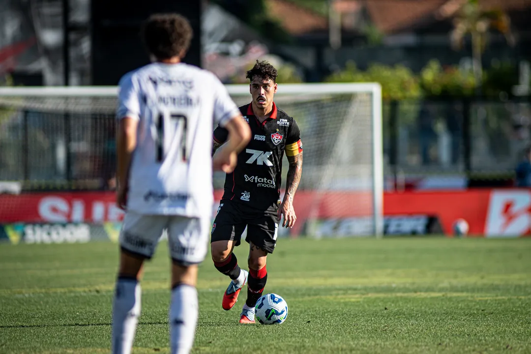 Vitória e Vasco pela 27ª rodada do Brasileirão