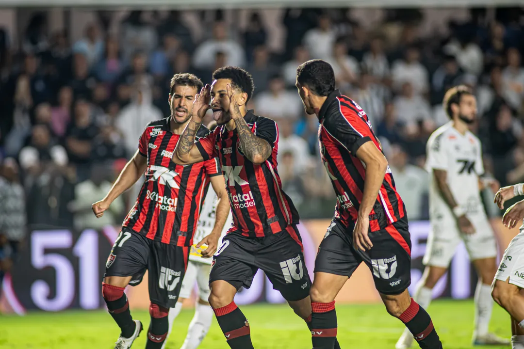 Vitória e Santos pelo Brasileirão
