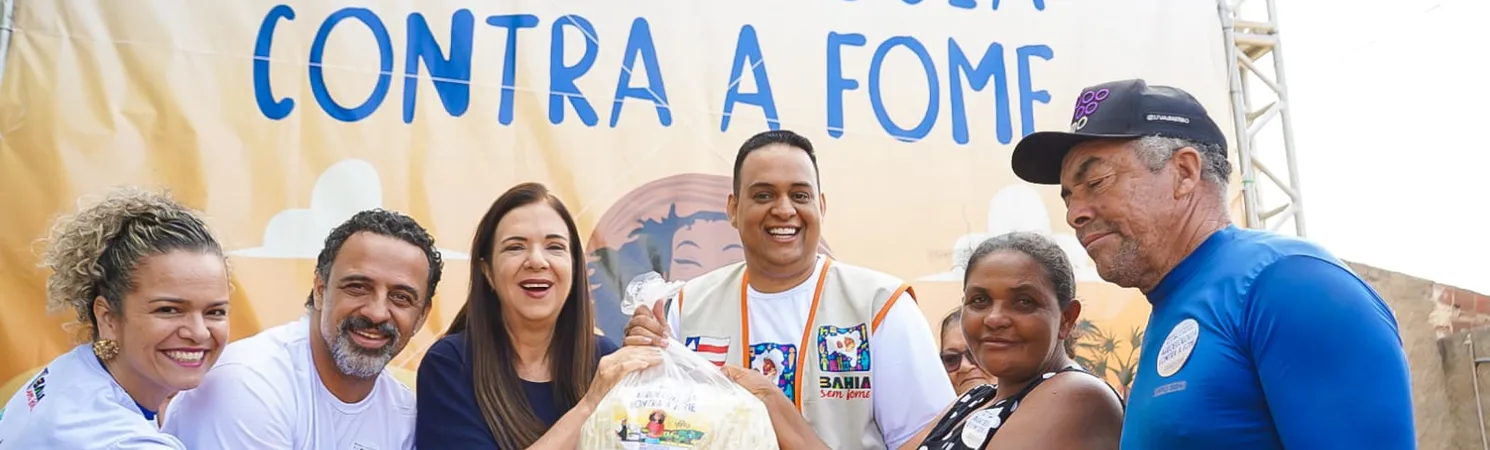 Primeira-dama Tatiana Velloso e Tiago Pereira, do Bahia Sem Fome, participam de ação em Juazeiro