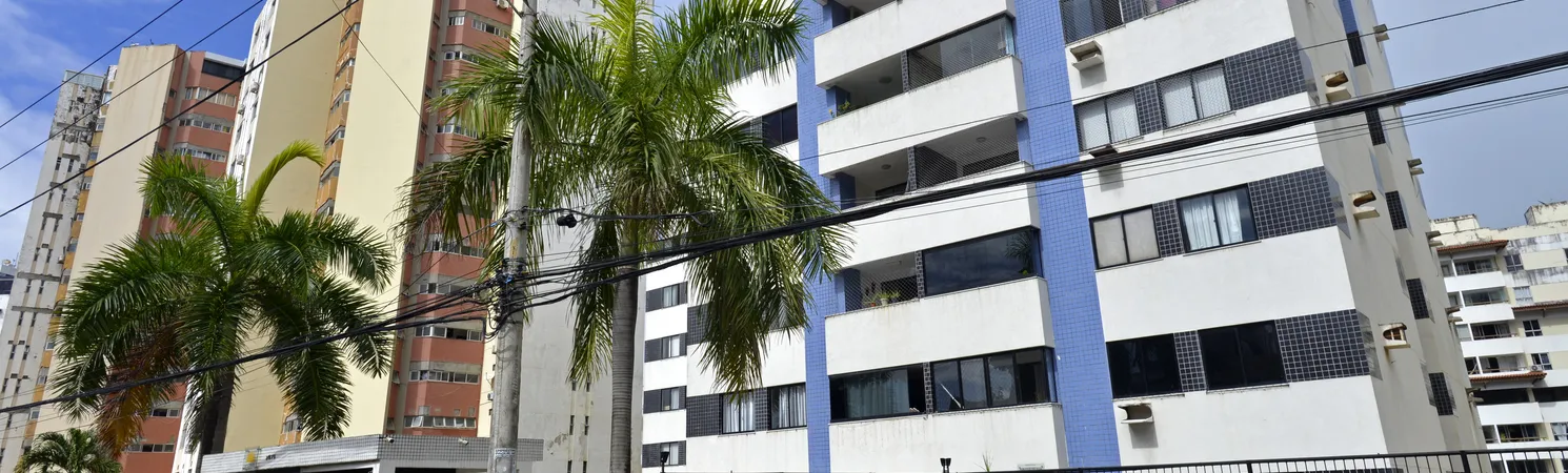 Prédios residenciais na Avenida Cardeal da Silva (ilustração)