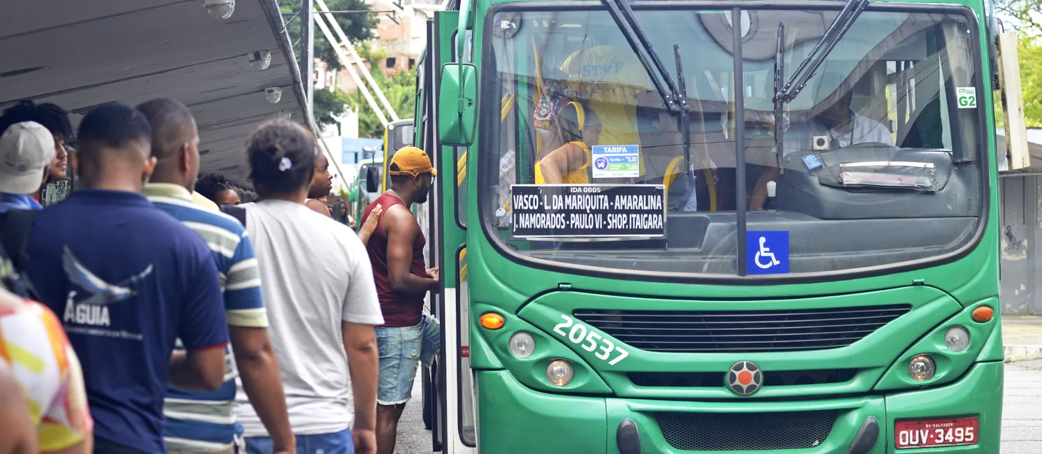 Rodoviários aprovam fim da escala 6x1 para a categoria
