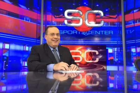 Jornalismo esportivo de luto: Morre Paulo Soares, o icônico Amigão da Galera da ESPN, aos 62 anos. Descubra a causa da morte e o legado do apresentador.