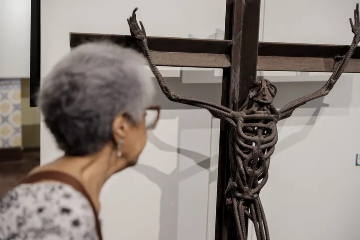 Idosos do Instituto Kardecista da Bahia em visita ao Museu da Misericórdia.