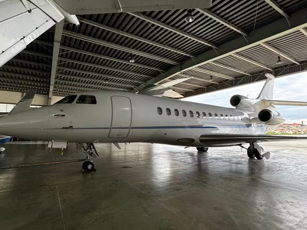 Avião e joias: bens apreendidos do Banco Master passam de R$ 230 mi