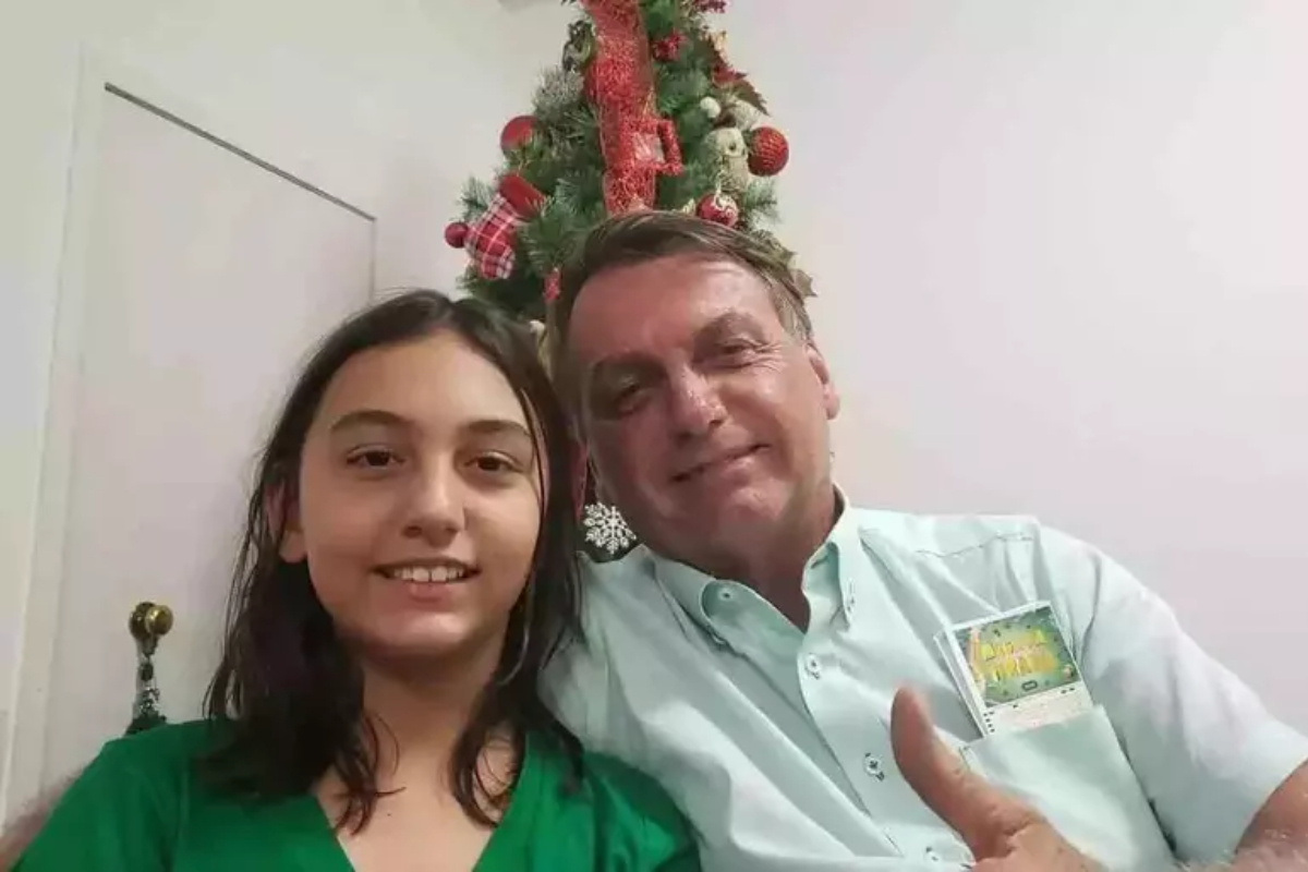 Moraes libera casa de Bolsonaro para festa da filha caçula