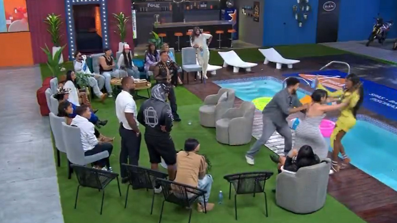 Briga em reality termina mal: participante é empurrada e desmaia