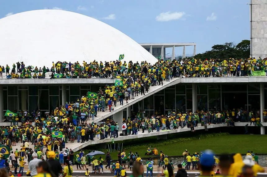 Vale lembrar que testemunhamos naquele janeiro de 2023 a materialização violenta de um projeto antidemocrático