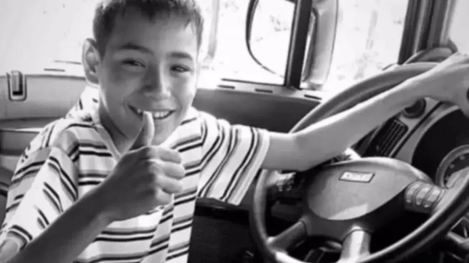 Adolescente de 13 anos